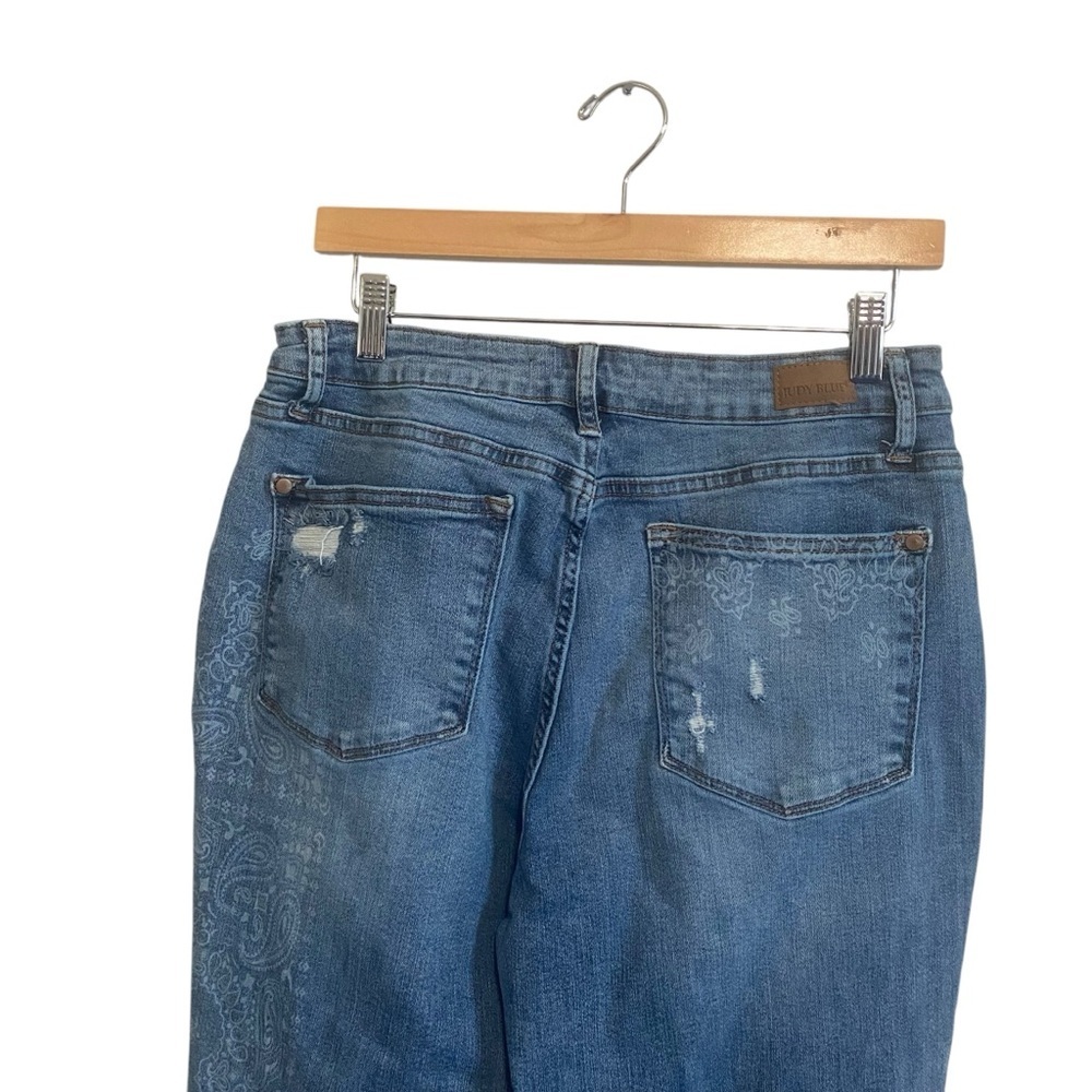 Judy Blue Light Wash Distressed Mid Rise Bandana Western Boyfriend Fit 13/31 - Picture 6 of 9